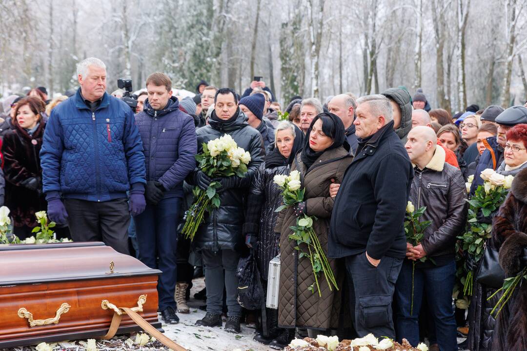 V. Katunskytės laidotuvės