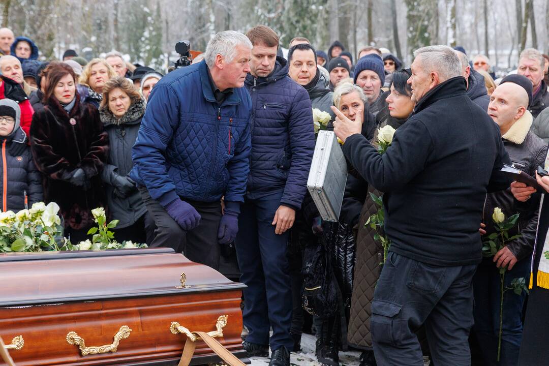 V. Katunskytės laidotuvės