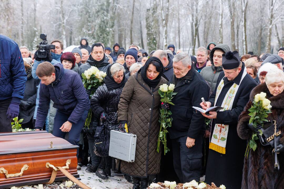 V. Katunskytės laidotuvės