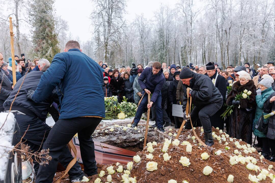 V. Katunskytės laidotuvės