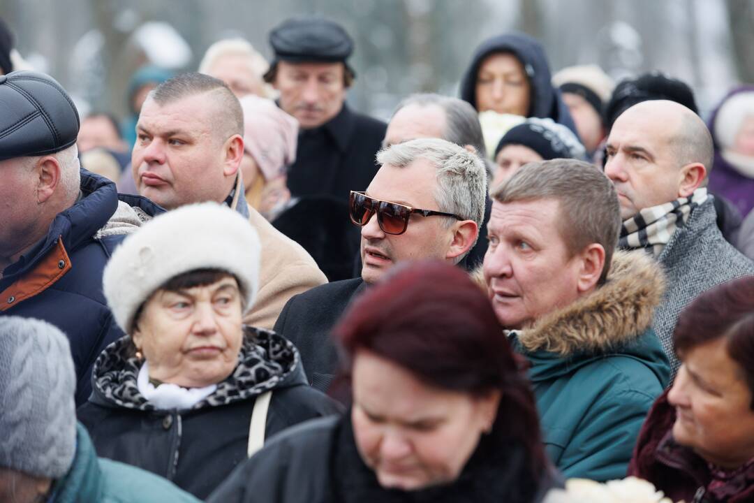 V. Katunskytės laidotuvės