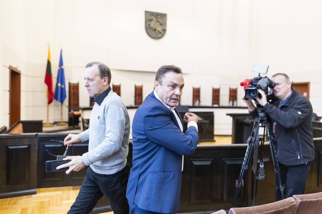 KT pradėjo P. Gražulio apkaltos bylą