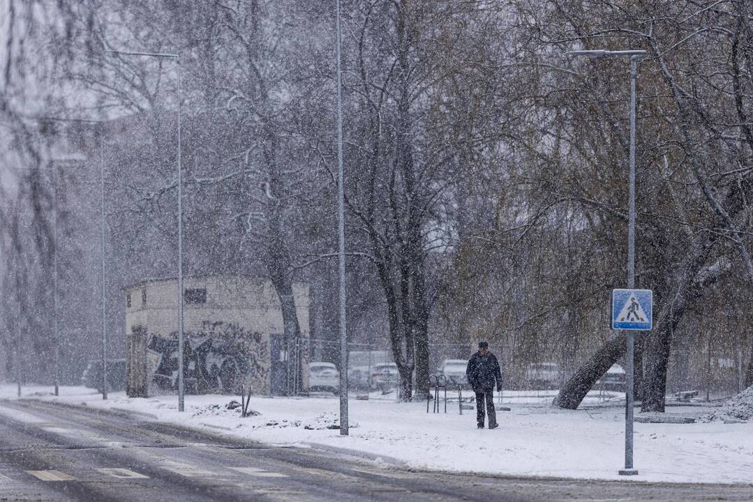 Vilniuje – didelis snygis: dangus maišėsi su žeme