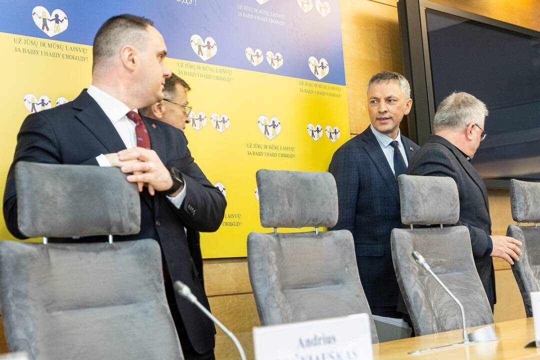 Seimo komisijos dėl VSD pranešėjo informacijos spaudos konferencija