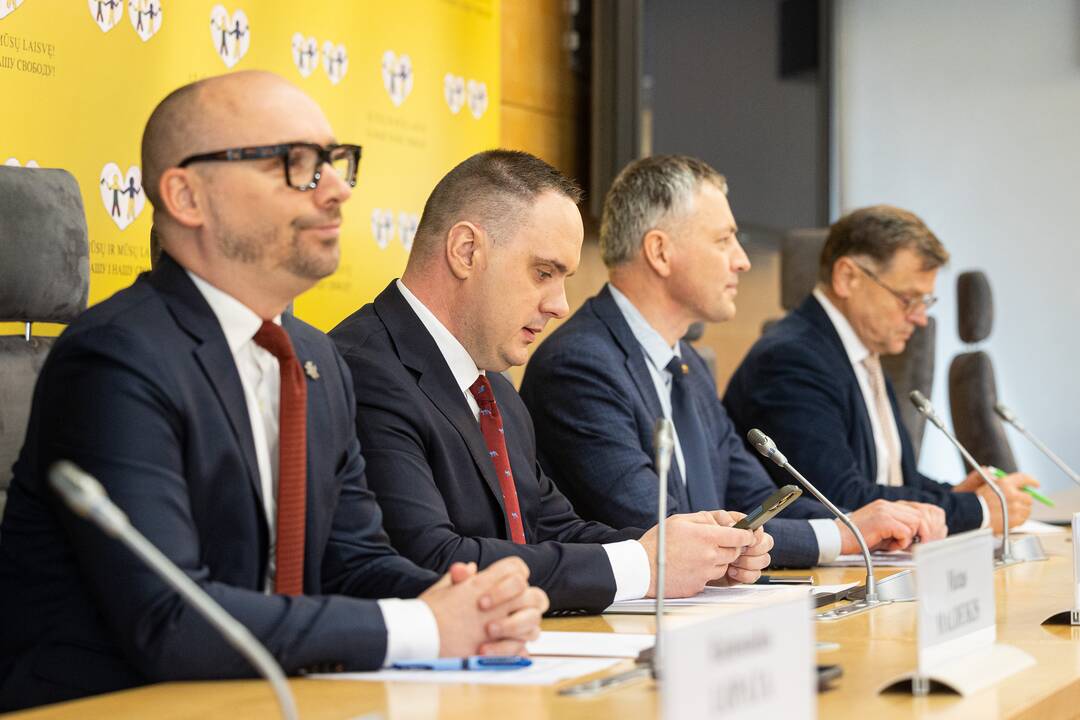 Seimo komisijos dėl VSD pranešėjo informacijos spaudos konferencija