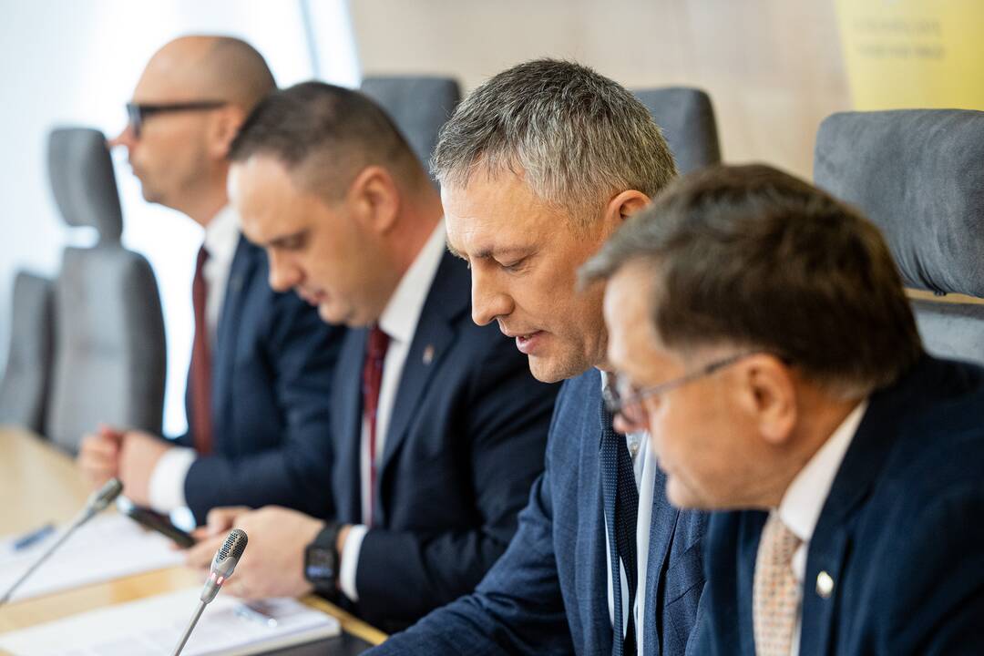 Seimo komisijos dėl VSD pranešėjo informacijos spaudos konferencija