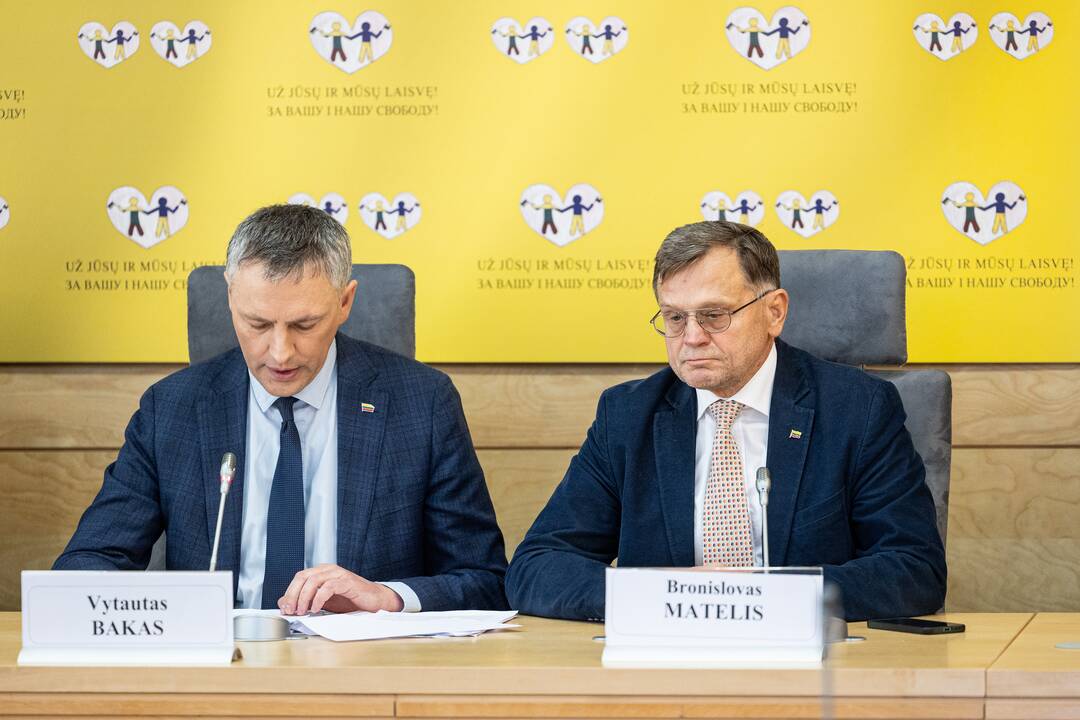 Seimo komisijos dėl VSD pranešėjo informacijos spaudos konferencija