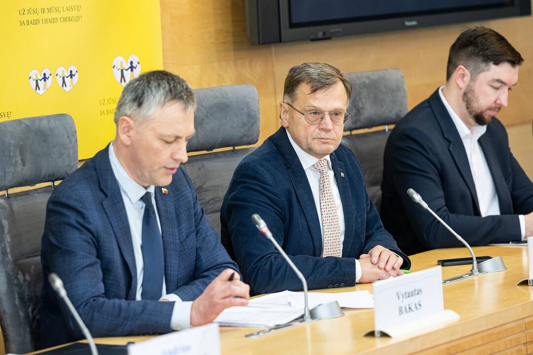Seimo komisijos dėl VSD pranešėjo informacijos spaudos konferencija