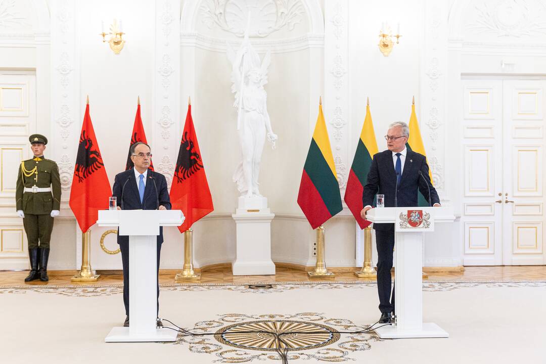 Lietuvoje lankosi Albanijos prezidentas