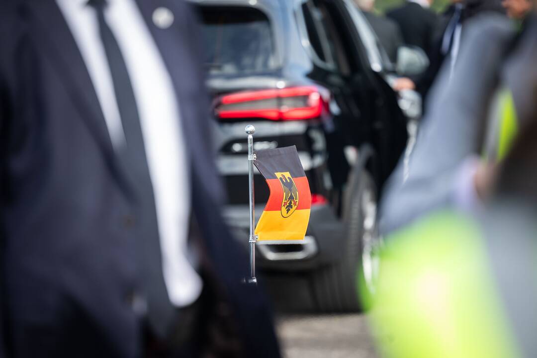 Pirmojo vizito į Lietuvą atvyko Vokietijos kancleris