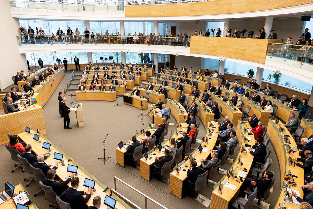 Naujausia apklausa: kuri partija yra populiariausia?