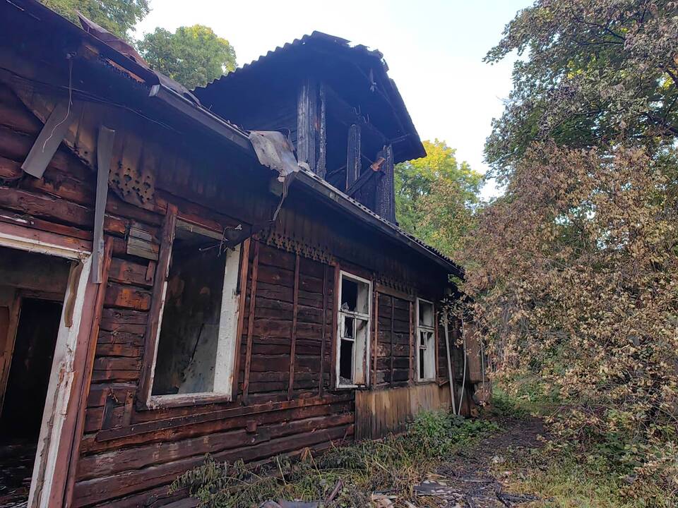 Tunelio gatvėje degė namas