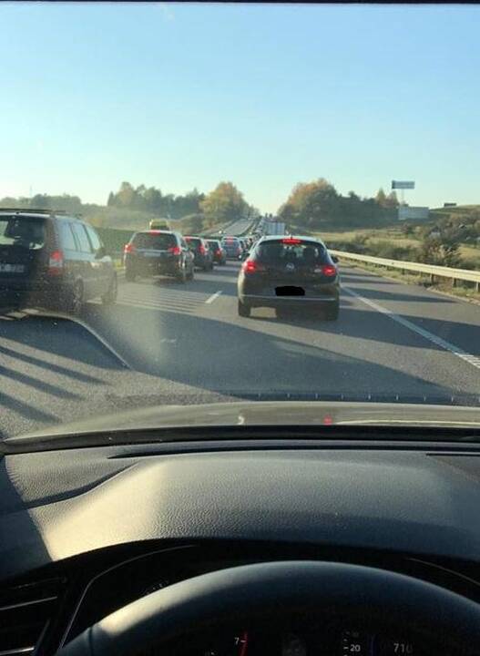 Kelyje Vilnius–Kaunas – atnaujintas eismas