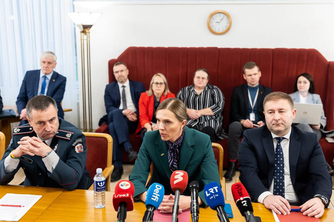 Seimo opozicinės frakcijos susitiko su A. Bilotaite