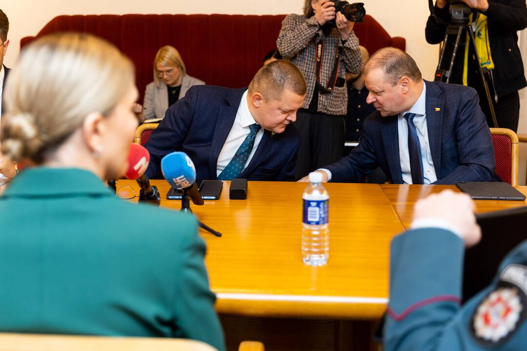 Seimo opozicinės frakcijos susitiko su A. Bilotaite