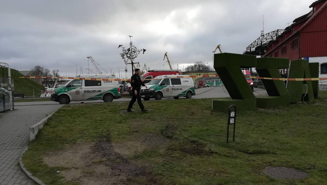 Dangės upėje ieškoma vyro kūno