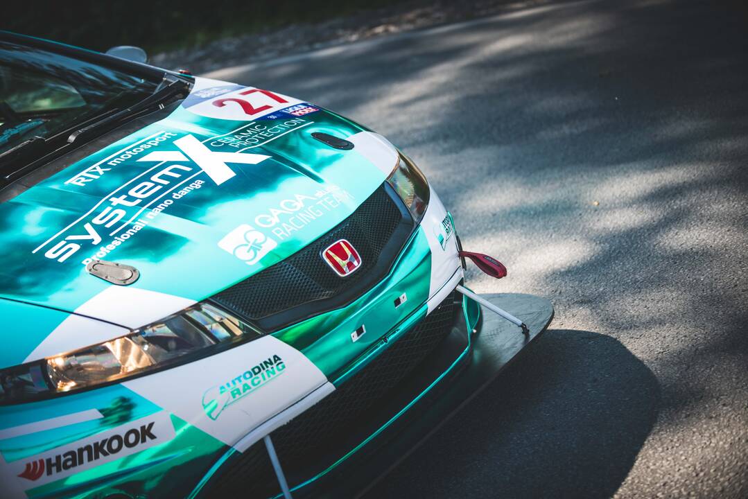 Palanga alsuoja „Aurum 1006 km lenktynių“ ritmu