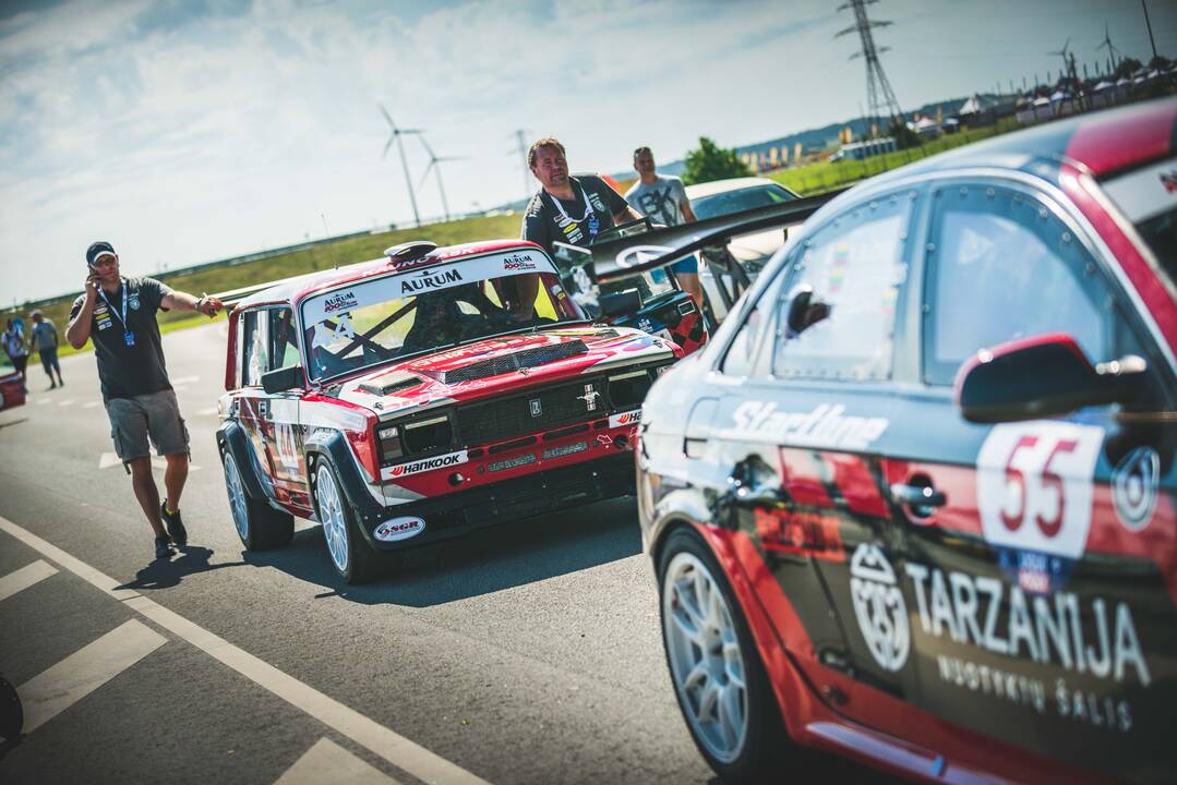Palanga alsuoja „Aurum 1006 km lenktynių“ ritmu