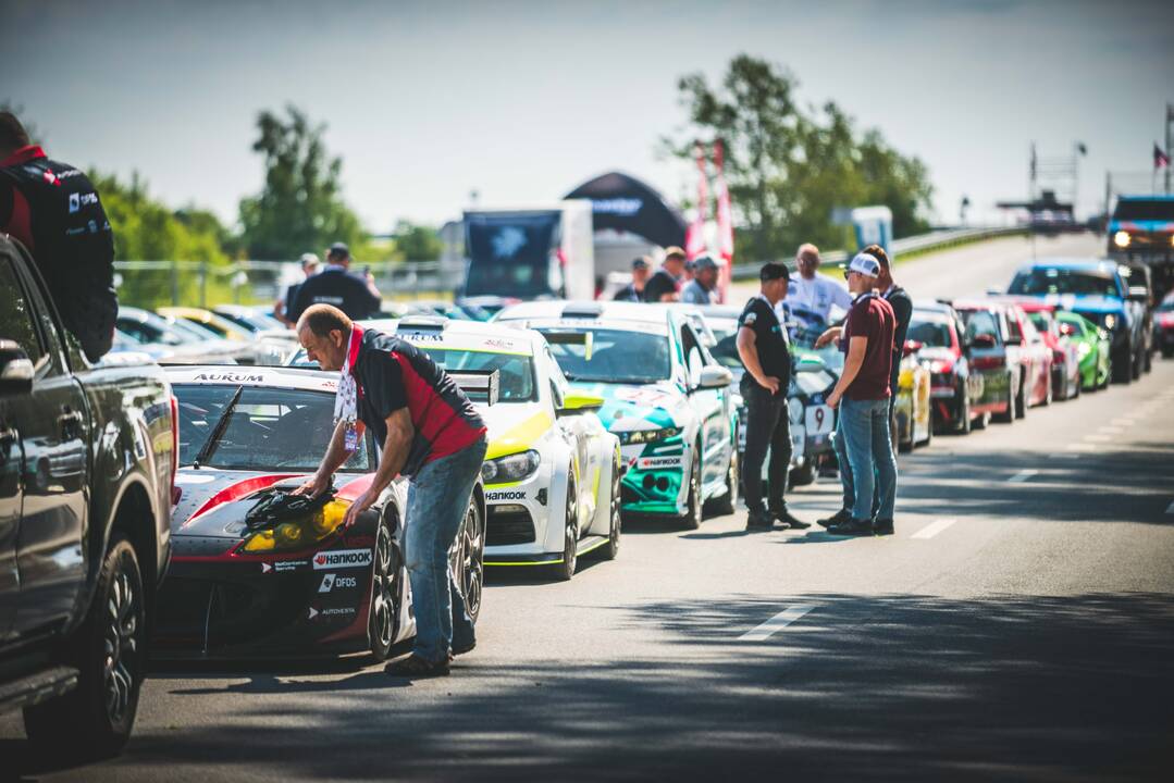 Palanga alsuoja „Aurum 1006 km lenktynių“ ritmu
