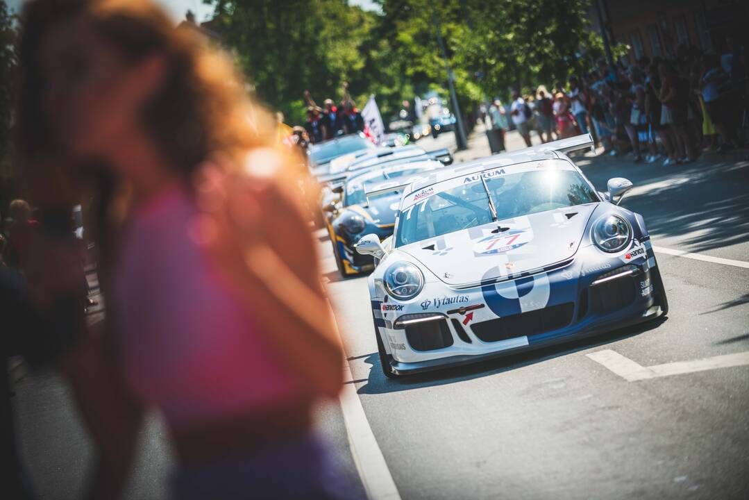 Palanga alsuoja „Aurum 1006 km lenktynių“ ritmu