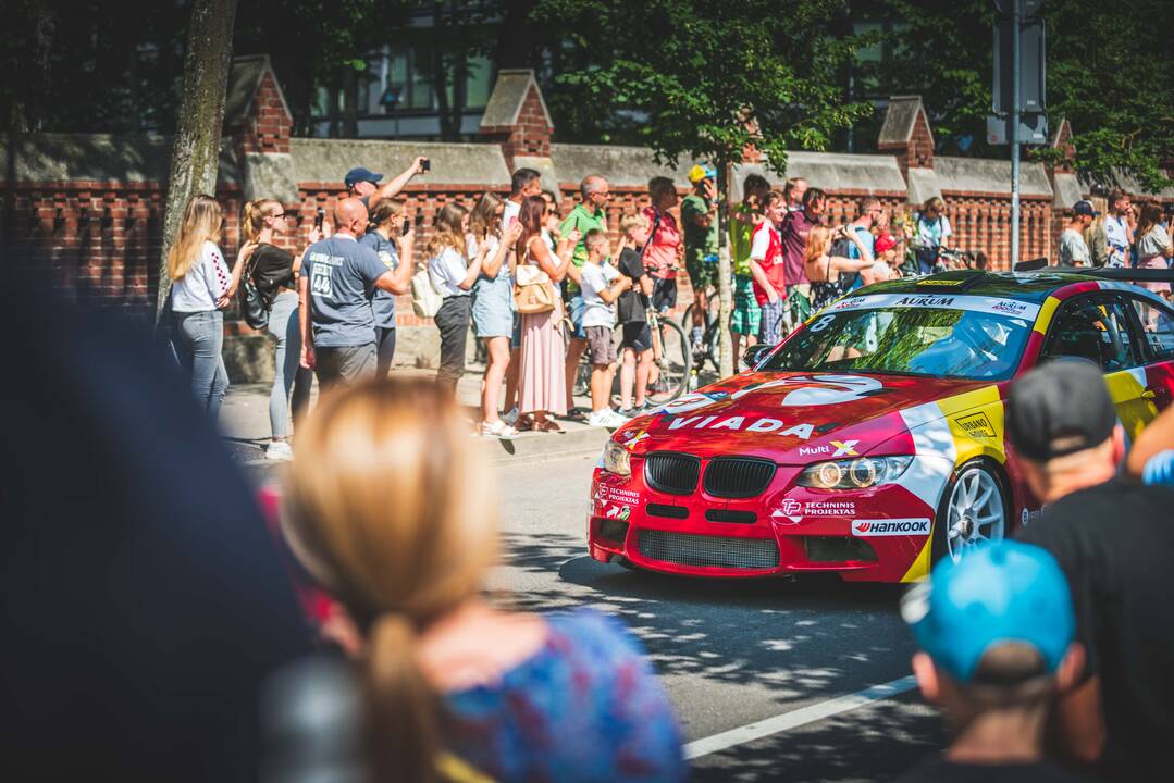 Palanga alsuoja „Aurum 1006 km lenktynių“ ritmu