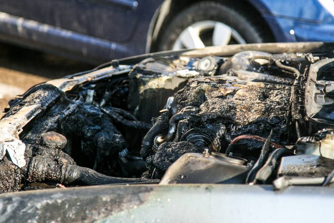 Kėdainių rajone pleškėjo automobilis