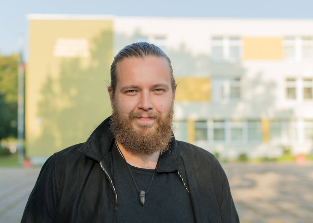 Dvilypumas: J.Leleckas mėgaujasi darbu su mokiniais, bet liūdi, kad daugeliui jaunų specialistų šiandien nesuteikiama motyvacijos dirbti mokykloje.