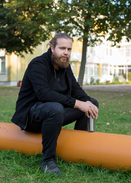 Dvilypumas: J.Leleckas mėgaujasi darbu su mokiniais, bet liūdi, kad daugeliui jaunų specialistų šiandien nesuteikiama motyvacijos dirbti mokykloje.