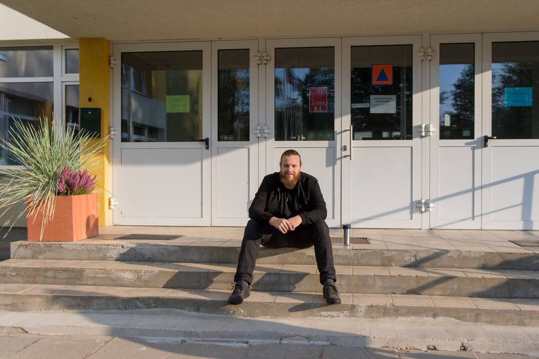 Dvilypumas: J.Leleckas mėgaujasi darbu su mokiniais, bet liūdi, kad daugeliui jaunų specialistų šiandien nesuteikiama motyvacijos dirbti mokykloje.