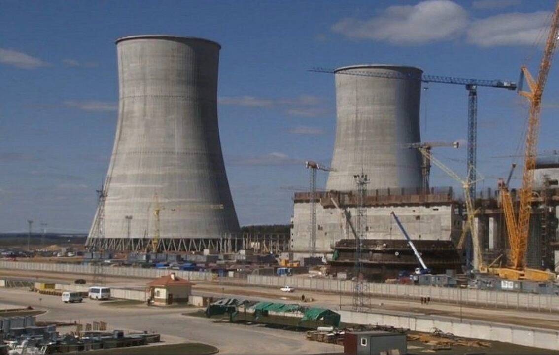 Baltarusija tikisi branduolinio kuro pirmajam Astravo AE reaktoriui sulaukti lapkritį