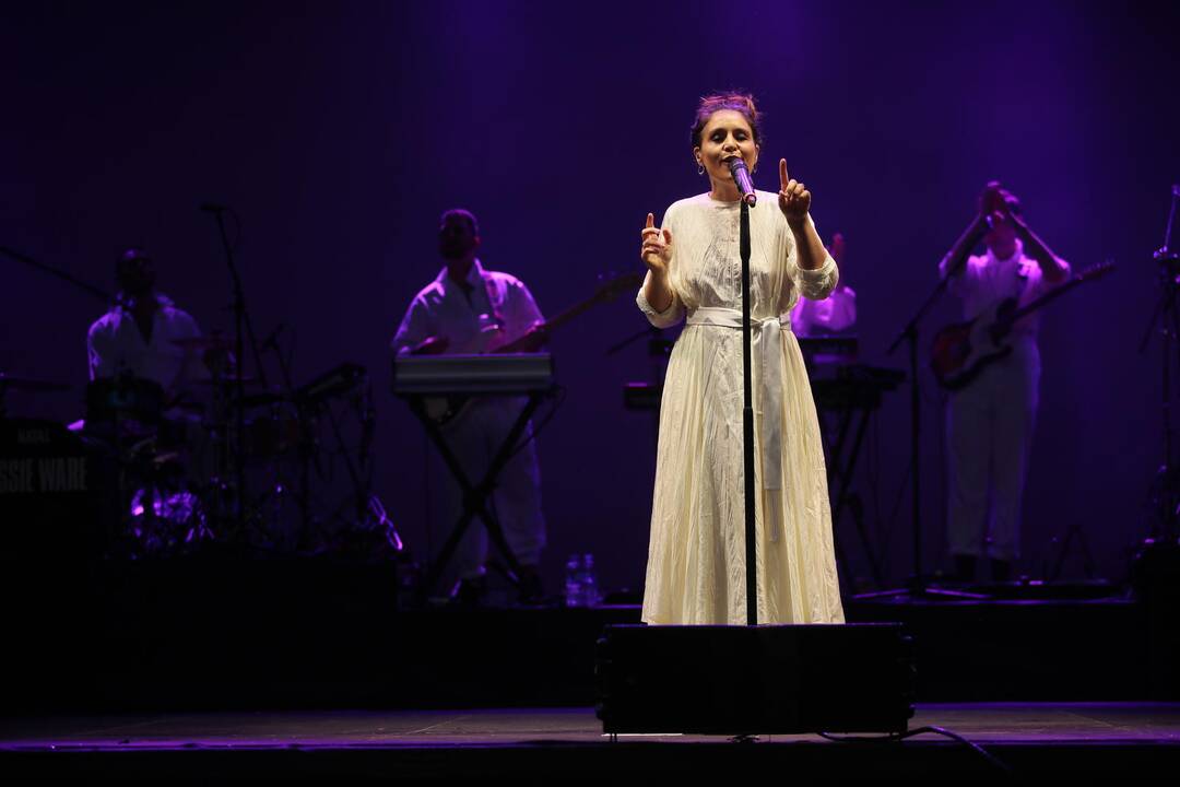 Jessie Ware koncerto akimirkos