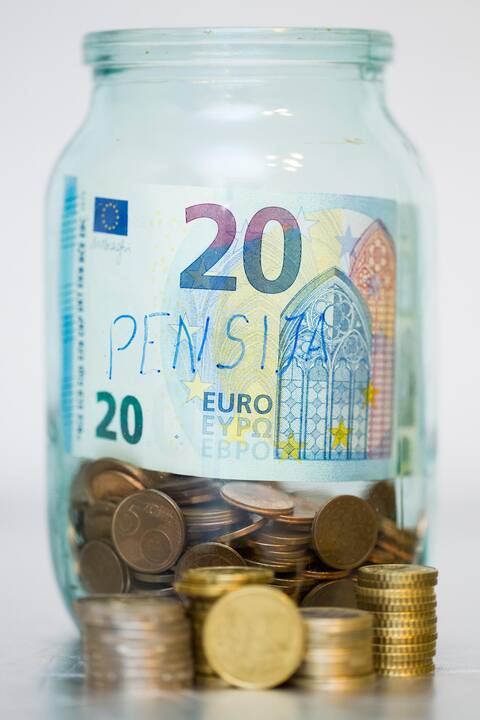 Dilema dėl pensijos po 2019-ųjų: kaupti fonduose ar grįžti į „Sodrą“?