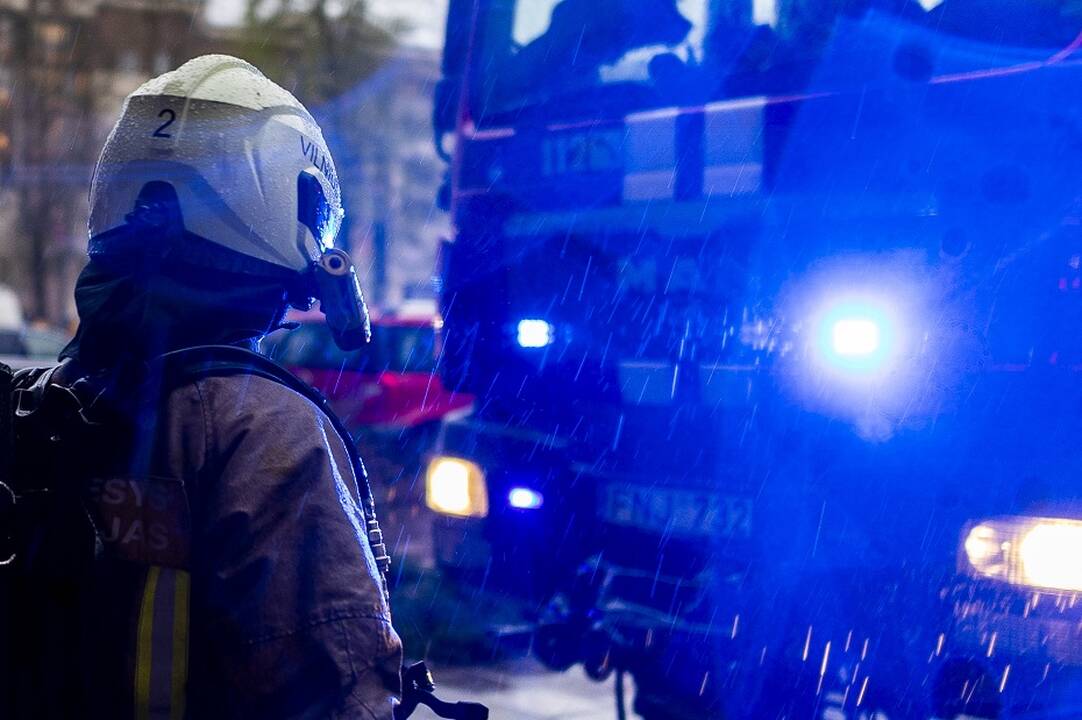 Daugiabutyje Vilniaus rajone kilo gaisras: įtariamas padegimas