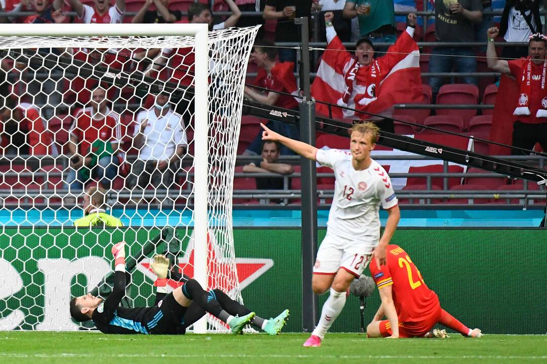 Tradicija: E.Chiesa (kairėje) ir F.Chiesa turi bendrą puslapį Italijos futbolo rinktinės metraštyje.