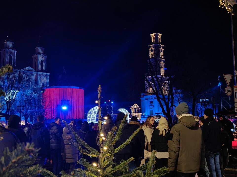 Kaunas plūsta į Rotušės aikštę