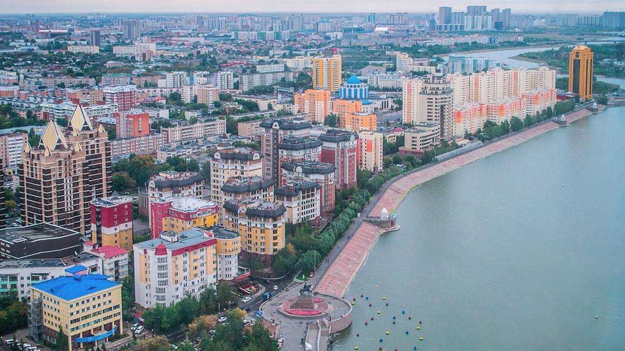 Lietuva ketina steigti gynybos atašė pareigybę Kazachstane