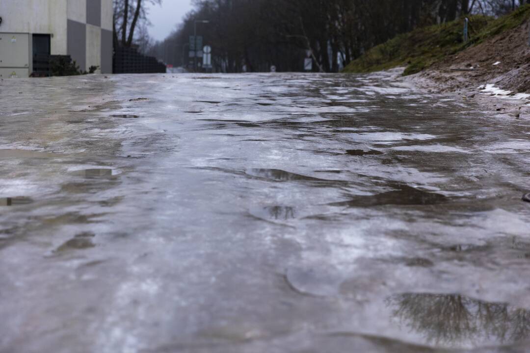 Dėl plikledžio Vilniuje padvigubėjo traumas patyrusių pacientų