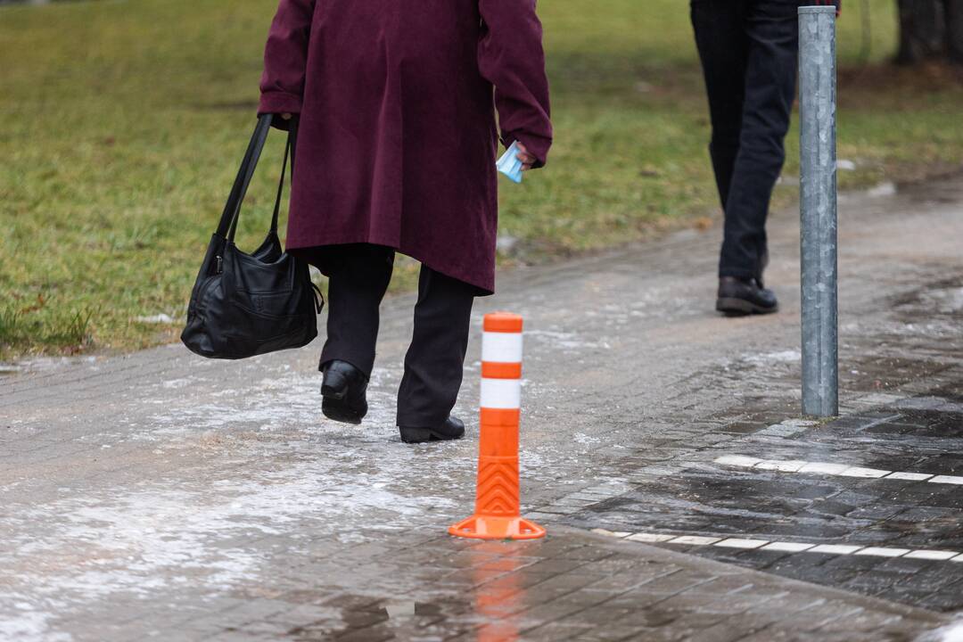 Dėl plikledžio Vilniuje padvigubėjo traumas patyrusių pacientų