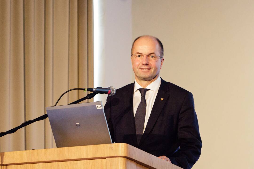 Sukaktis: spalio 10 d., minint universitetui ypatingą jubiliejų, pirmieji užsienio absolventai, taip pat esami ir buvę LSMU vadovai apžvelgė nudirbtus darbus. 