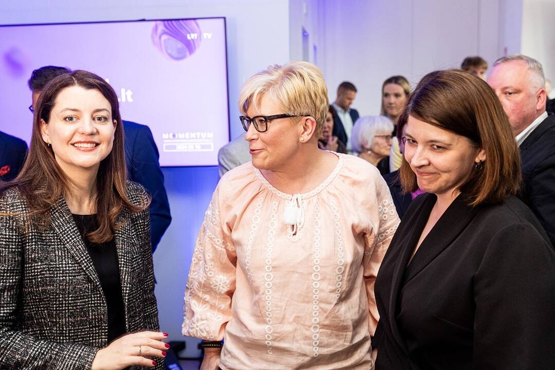 Monika Navickienė (kairėje) Ingrida Šimonytė ir Gintarė Skaistė