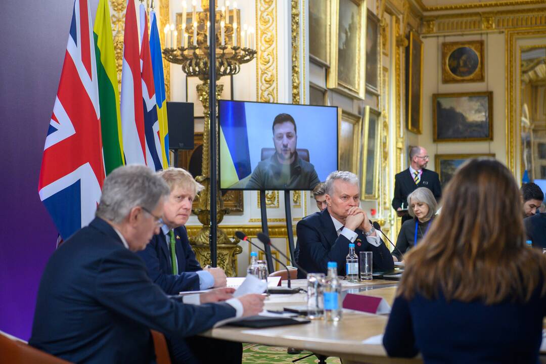 Prezidentas dalyvauja JEF valstybių narių vadovų susitikime