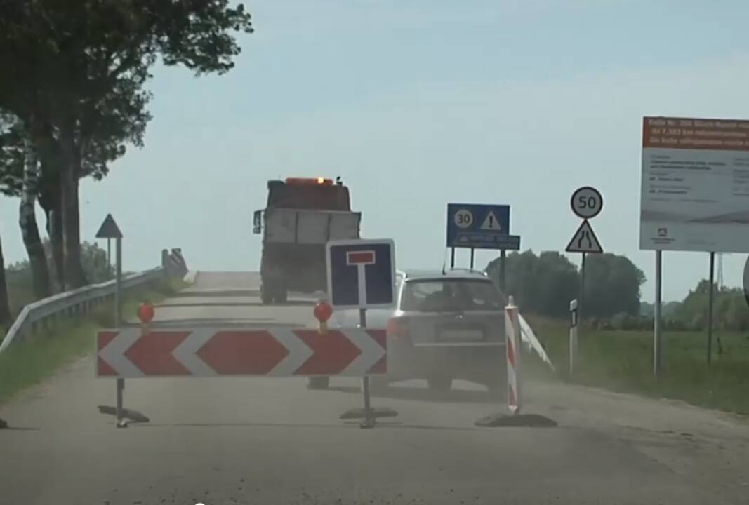Rusnės estakada vėl uždaryta