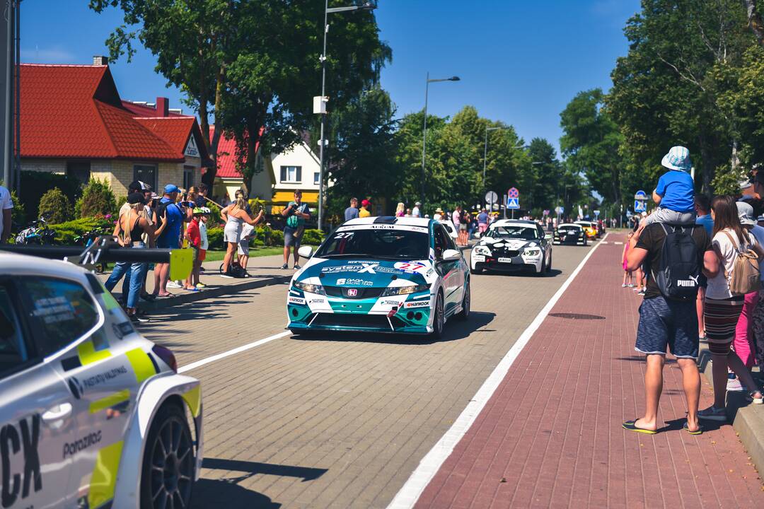 Palanga alsuoja „Aurum 1006 km lenktynių“ ritmu