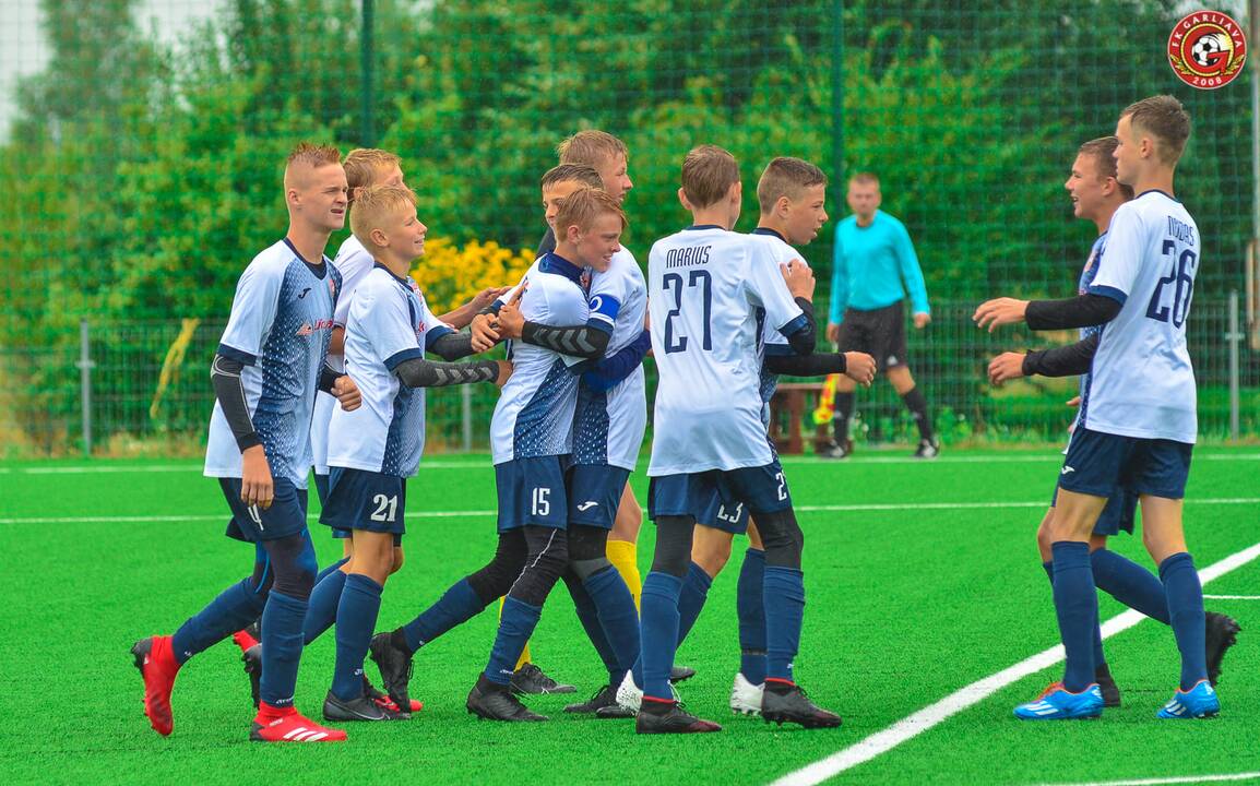 Futbolo klubas „Garliava“ nestokoja ambicijų suburti ir suaugusiųjų komandą