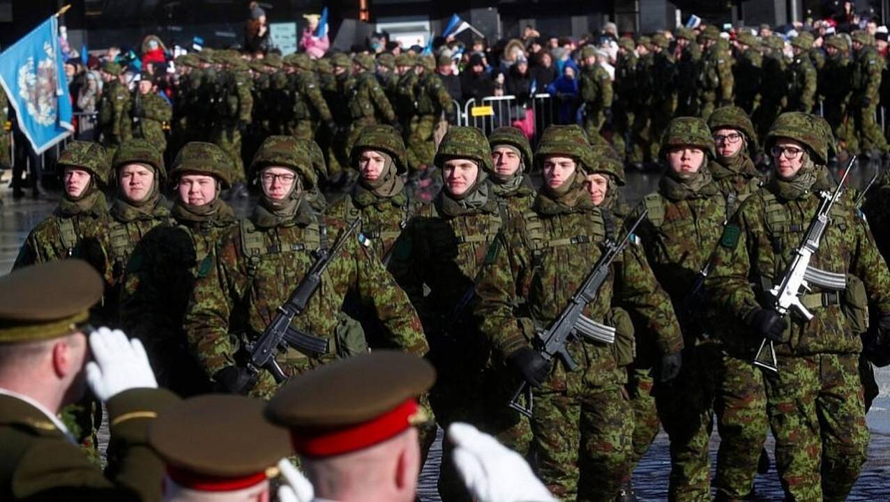 Estijoje tęsiasi didelio masto karinės pratybos
