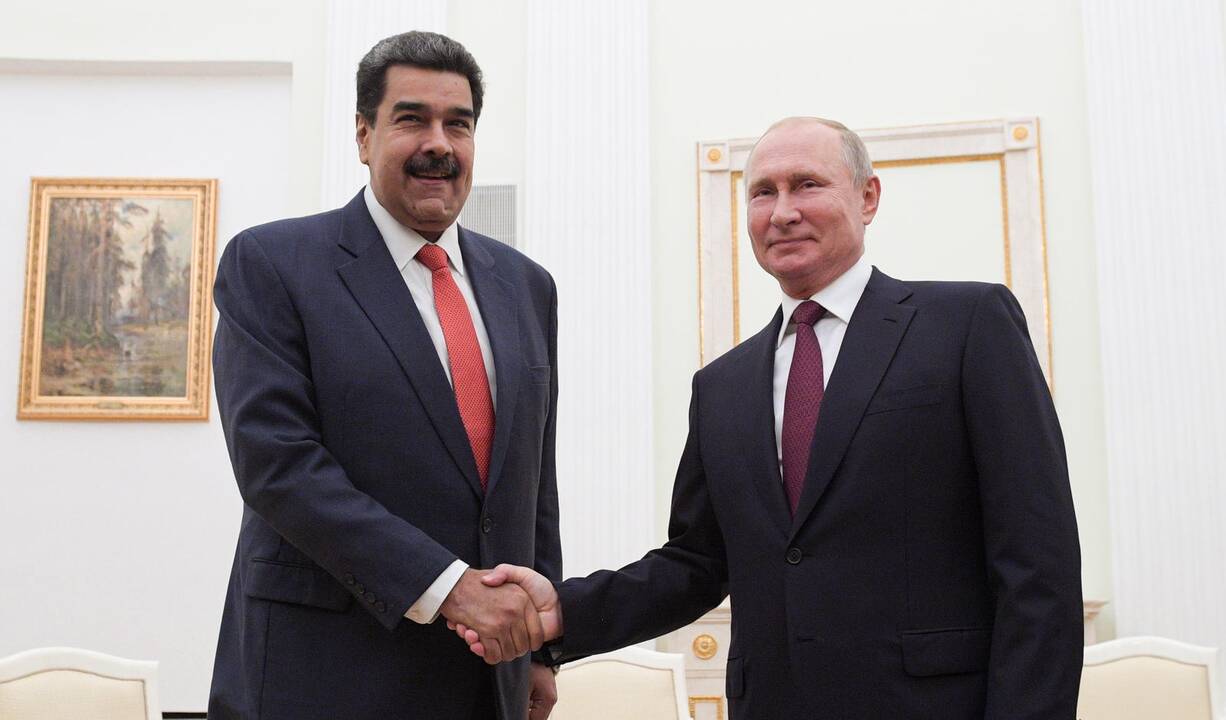 Nicolas Maduro ir Vladimiras Putinas