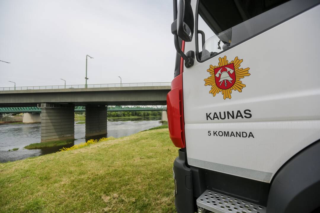Kaune į Nemuną ir vėl išsiliejo teršalai