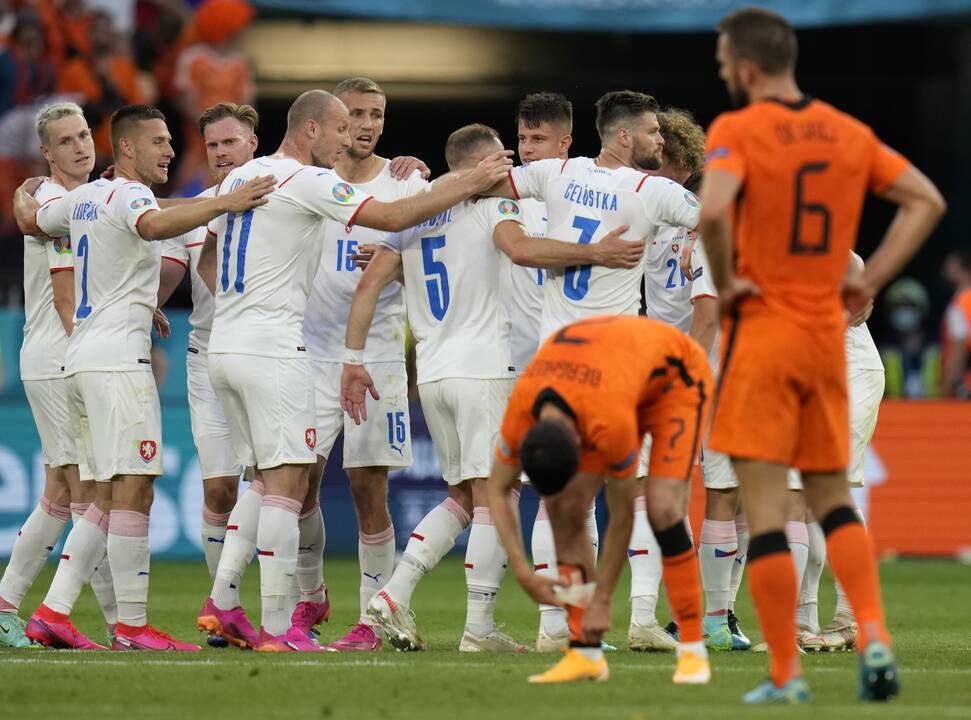 Europos futbolo čempionatas: Čekija–Nyderlandai 2:0