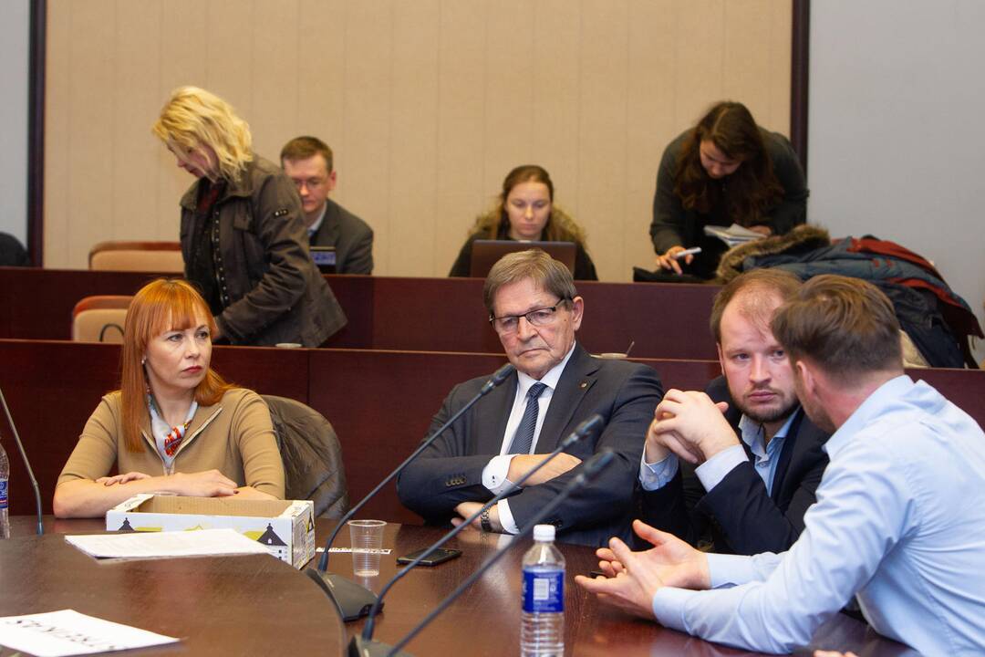 J. Petrauskienė susitiko su ministeriją užėmusiais mokytojais