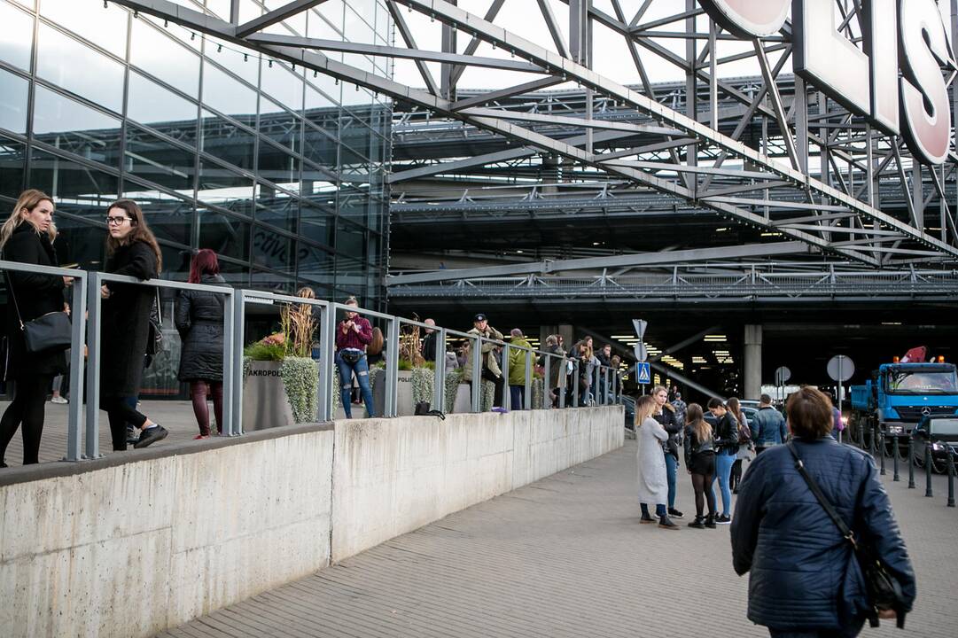 Dėl dūmų iš Kauno „Akropolio“ evakuoti žmonės